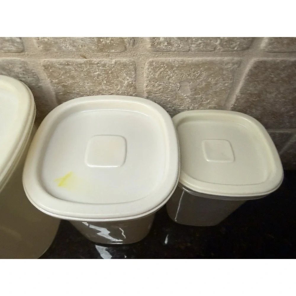 4 pc Rubbermaid Servin Saver Food Storage Container Canister Set Almond 5-6-7-8